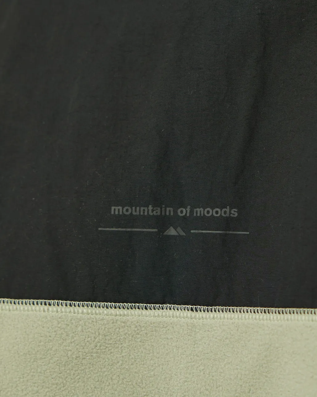 Mountain of Moods Fleece Pullover